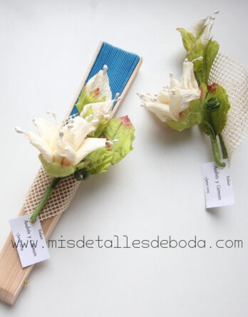Decoración para abanico flor marfil
